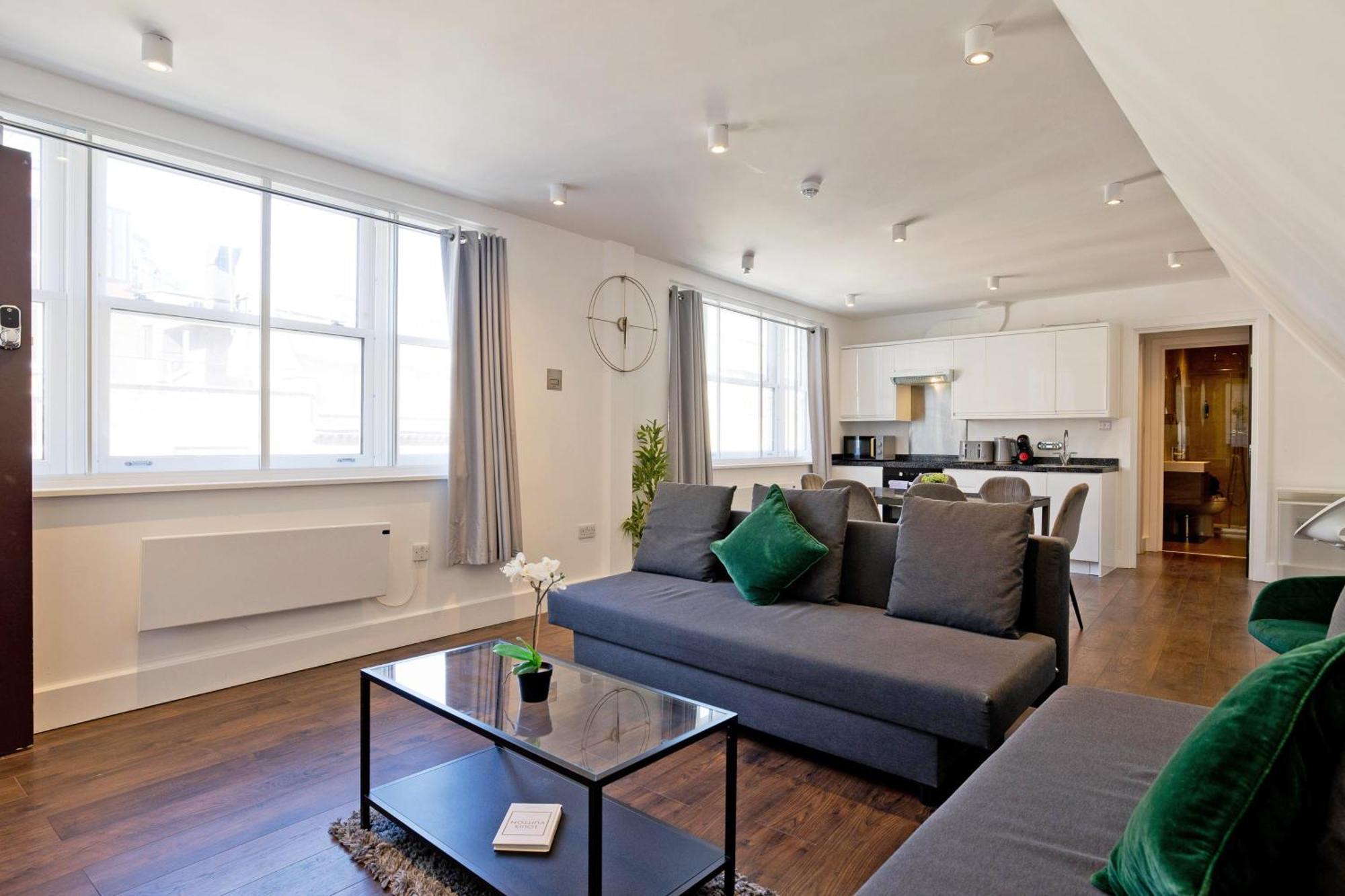 Imperial Middlesex Street Apartments London Bagian luar foto